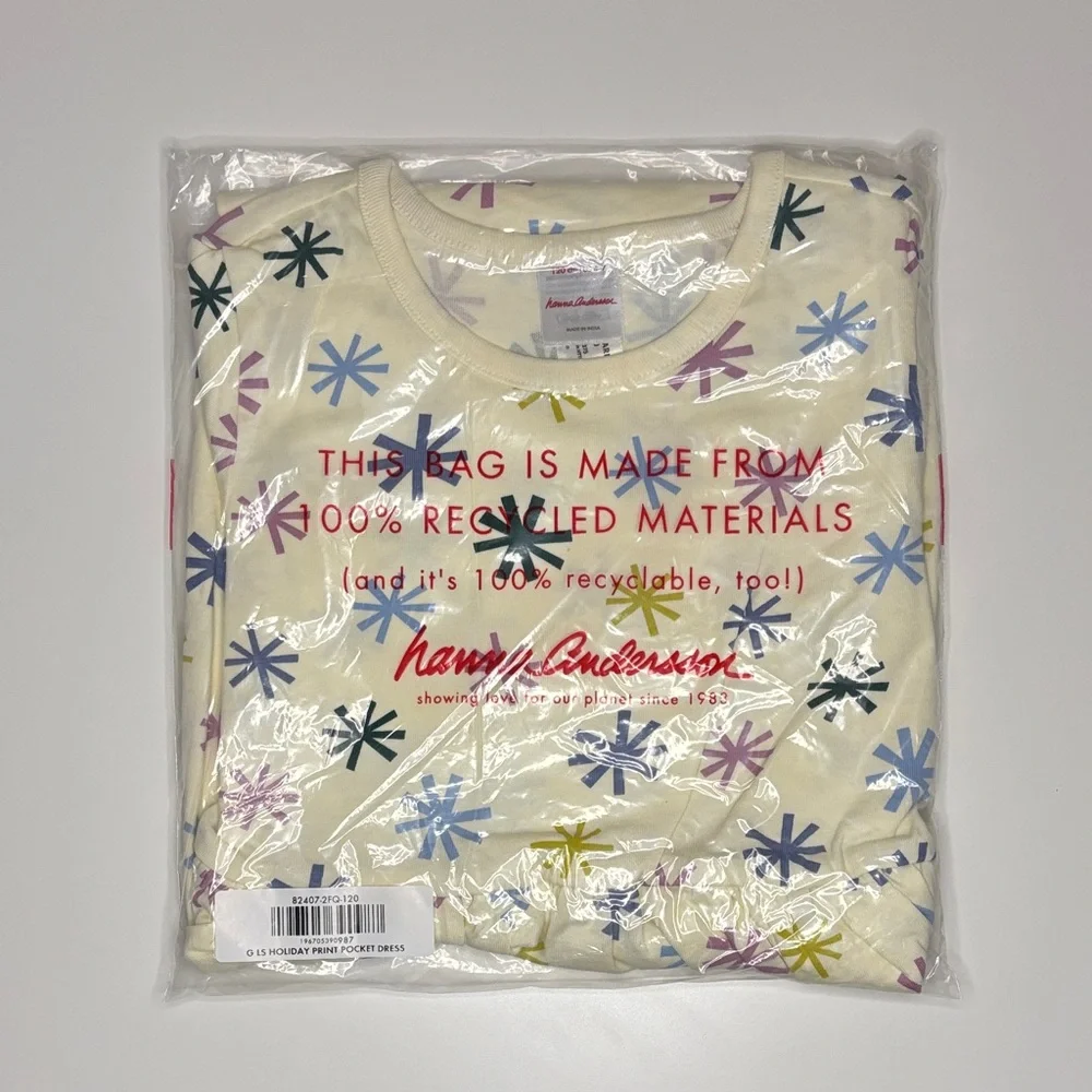 NWT Hanna Andersson Long Sleeve Pocket Dress, Color Snowflakes, Size 120 (US 6-7